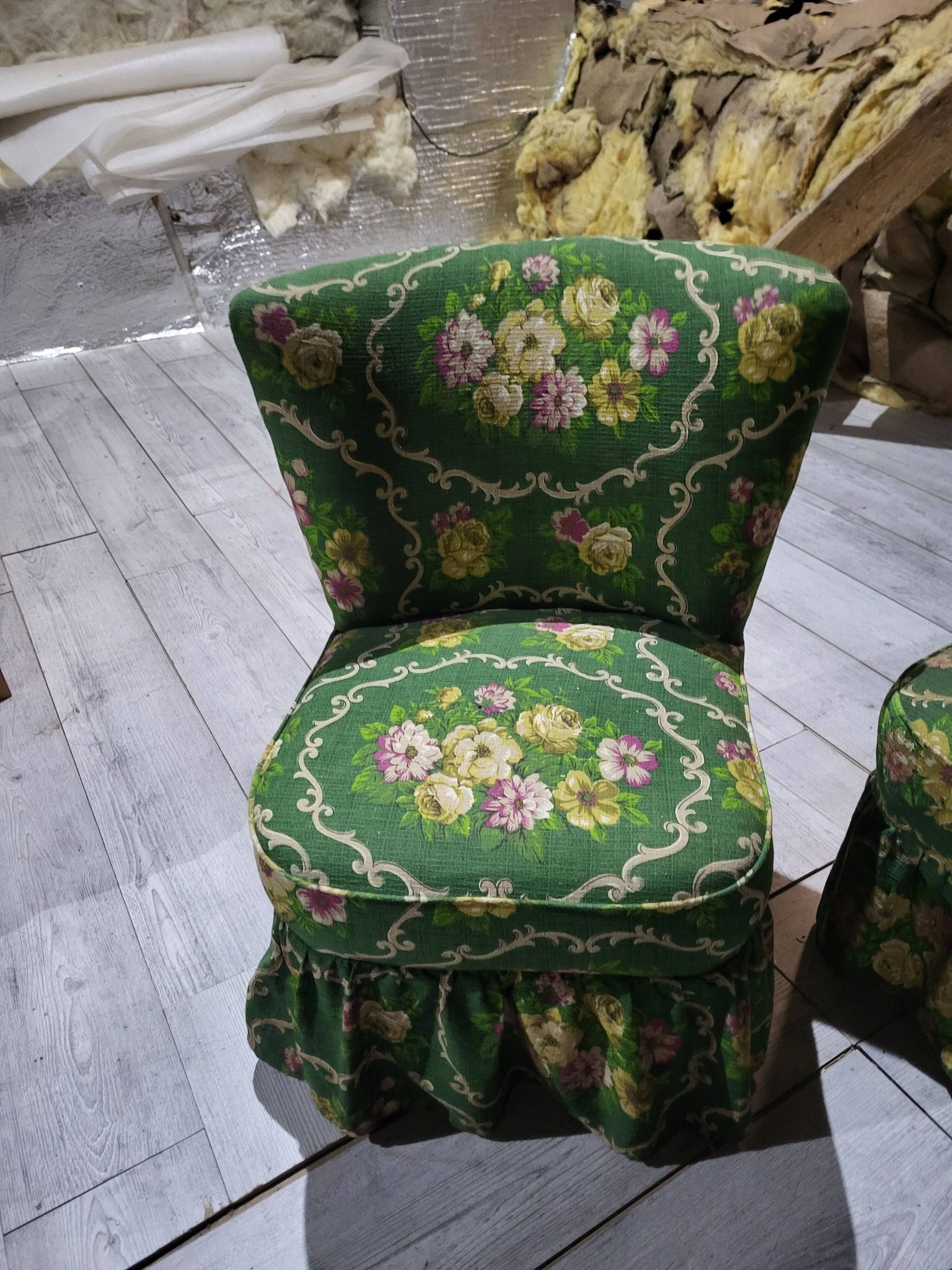 Canapé  et ses 2 fauteuils  assortis  années  60