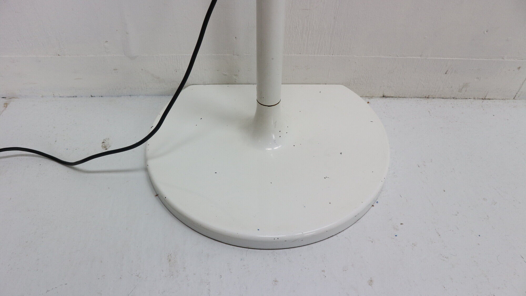 Floor lamp "Coupe" Joe Colombo for Oluce Production 1967, Italy