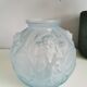 Vase boule bleu