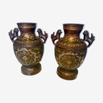 Pair of bronze vase