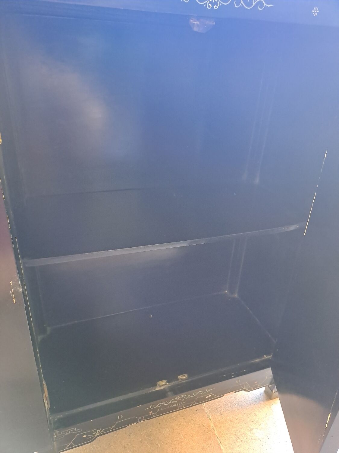 Black chinoiserie lacquer cabinet