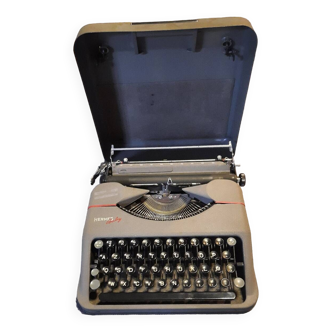 Machine à écrire Hermes baby