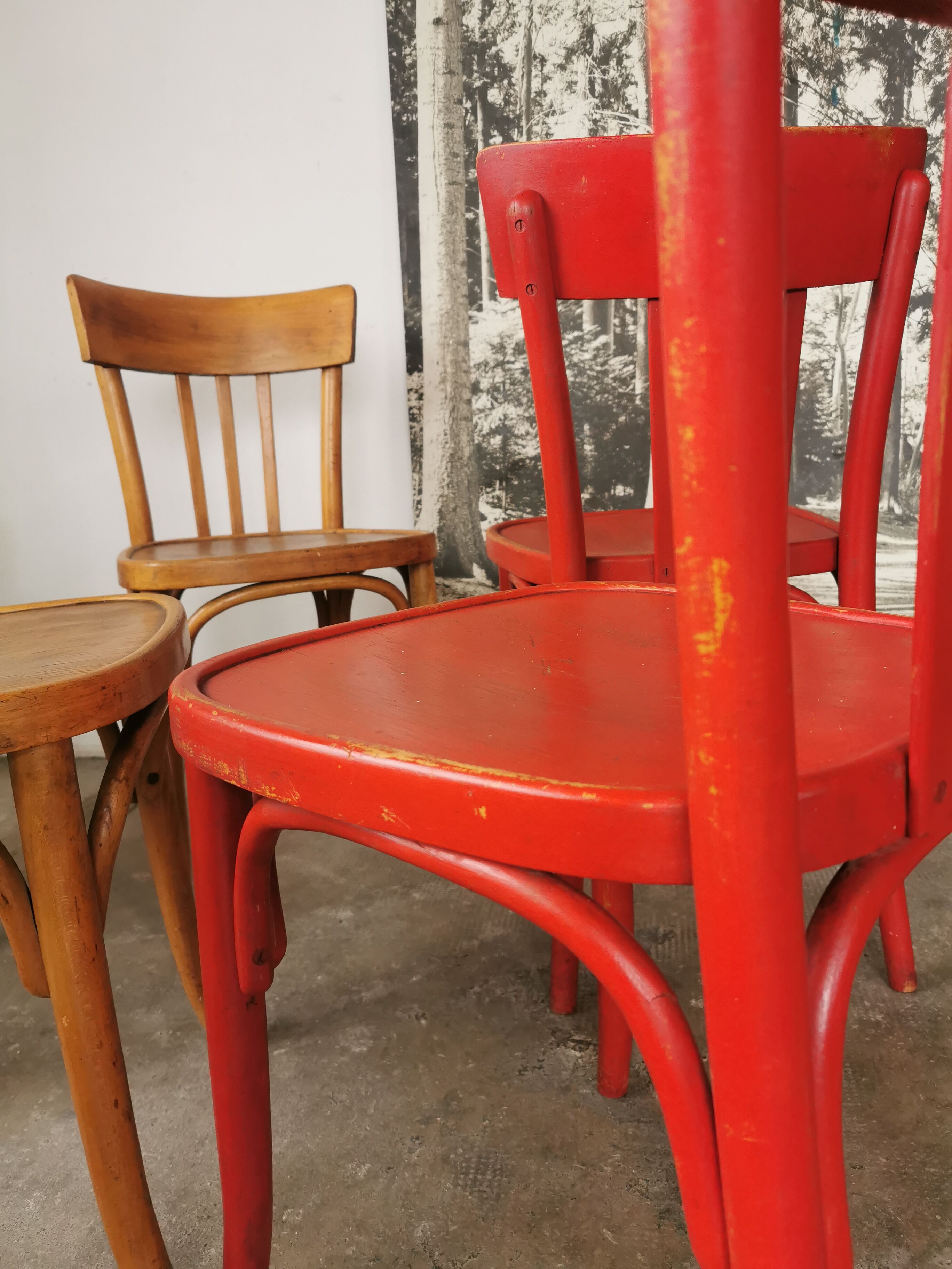 Set of 6 vintage bistro chairs