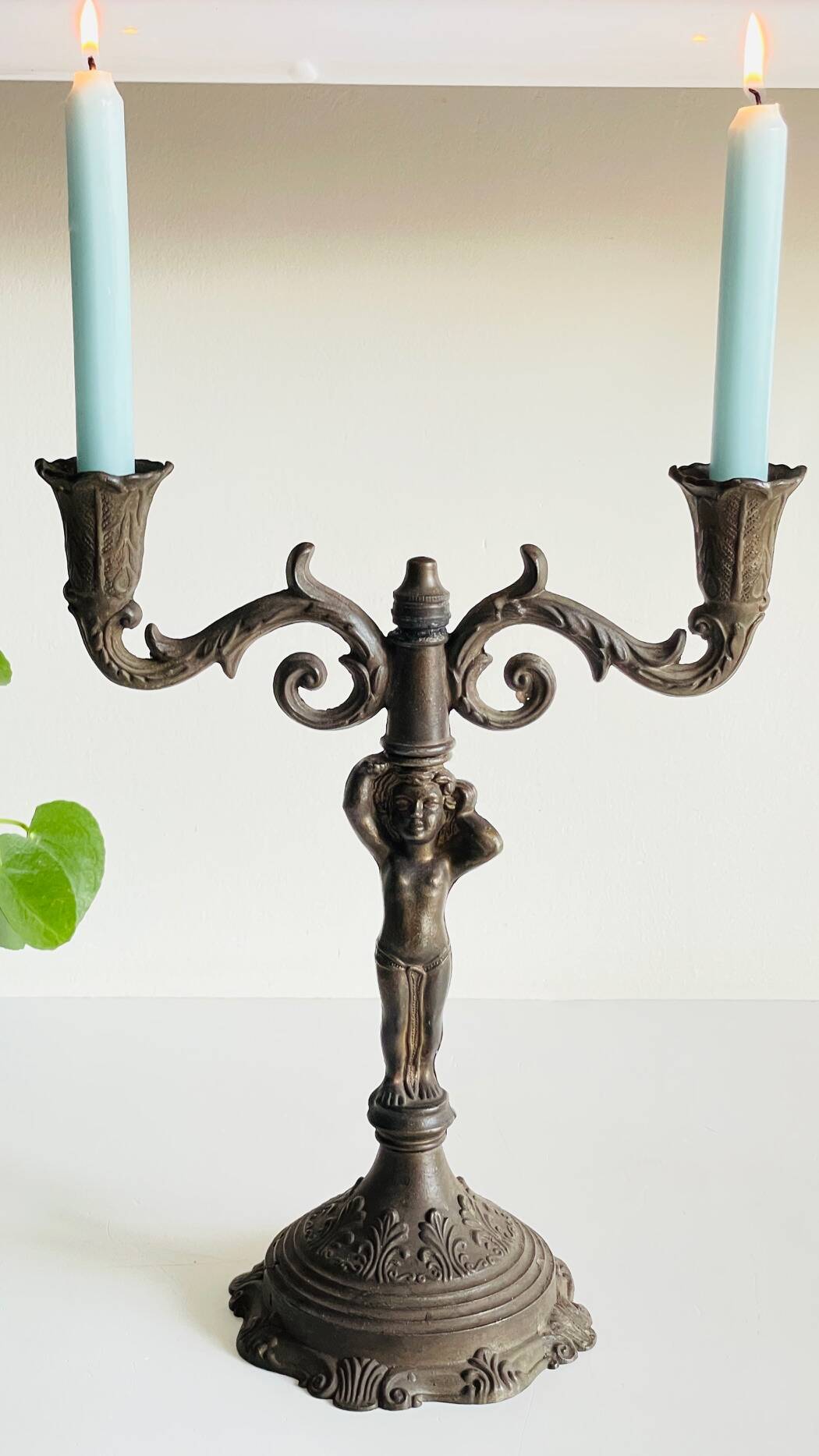 Little angel table candle holder