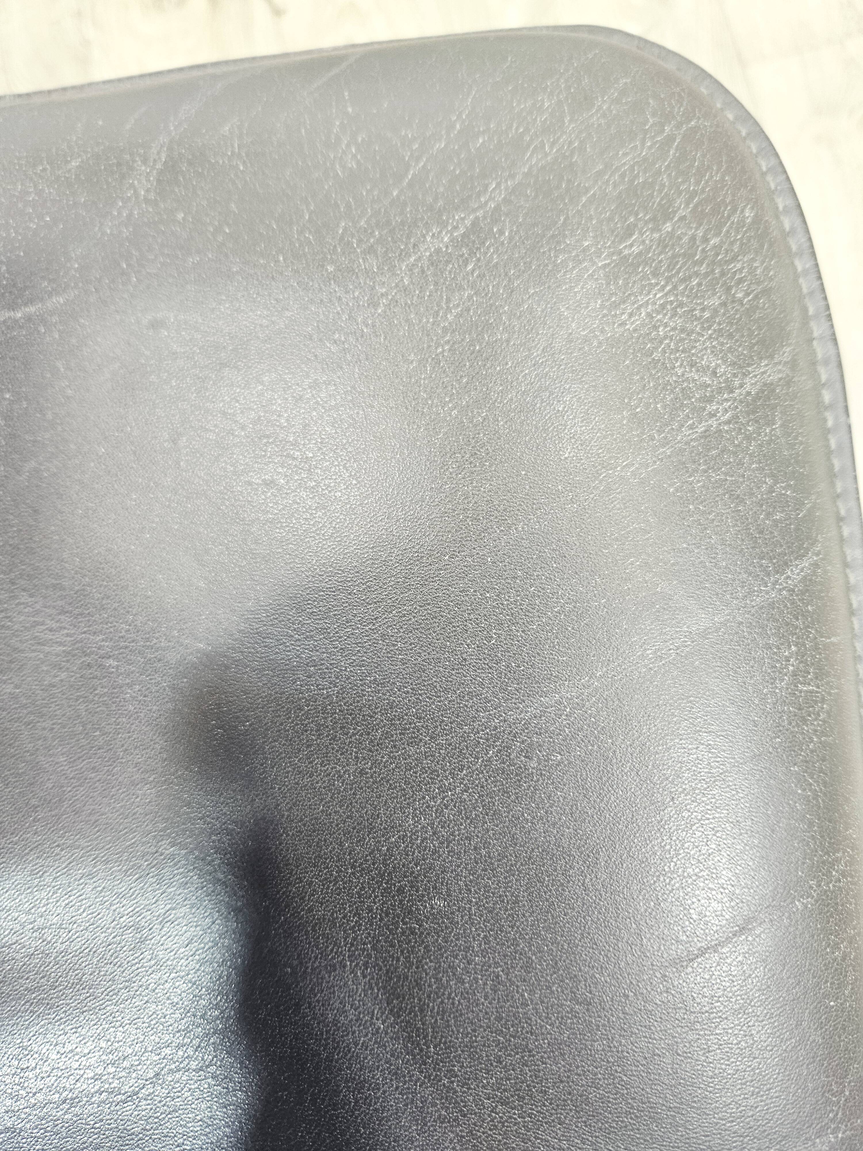 Leather Pouf / Footstool de Sede Switzerland / DS 50 / Vintage / 1970s