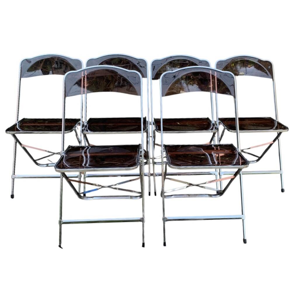 6 chaises pliantes en Plexiglas fumé et métal chrome Chaisor 1970