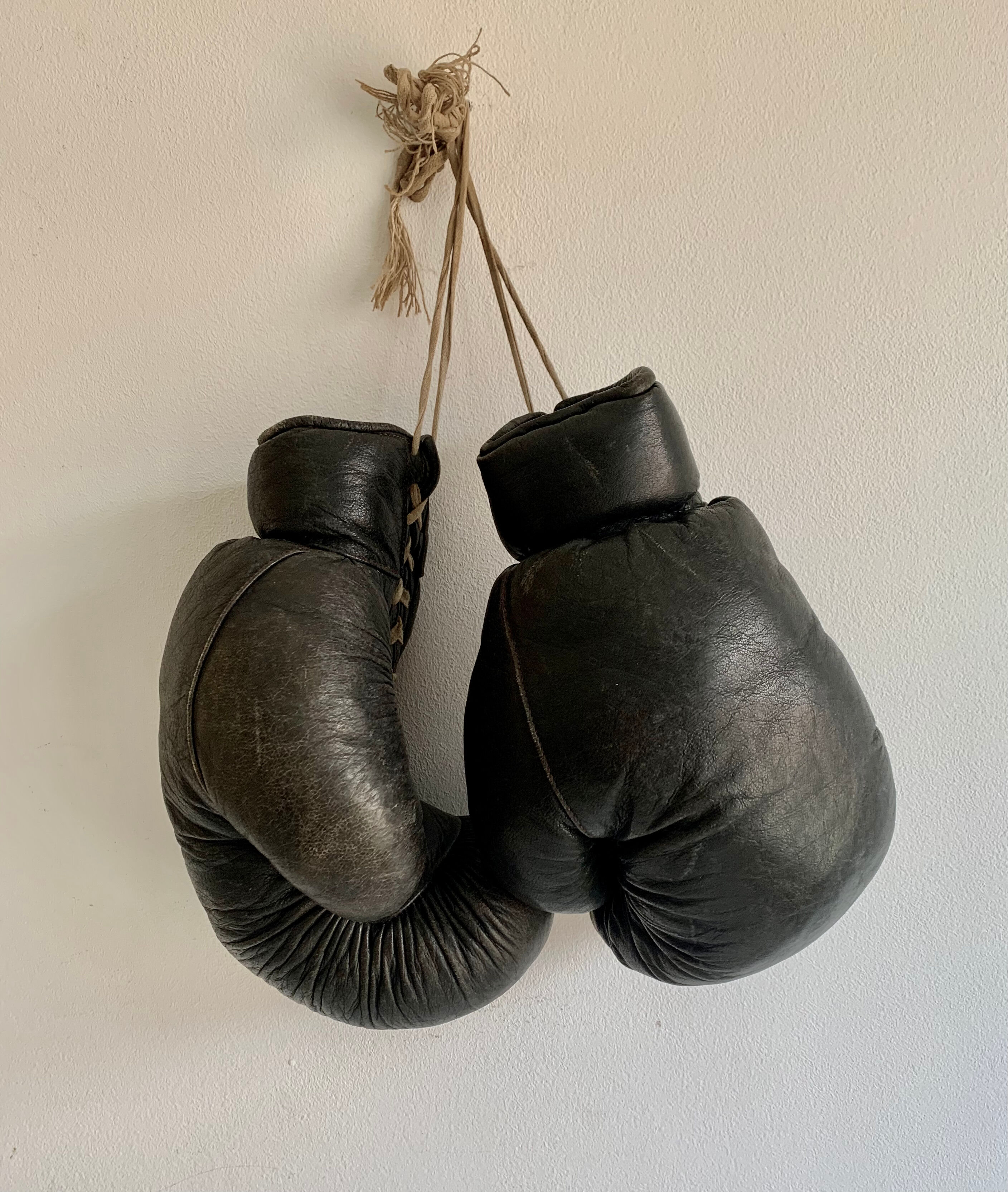 Boxing gloves berg , germany, 1950s