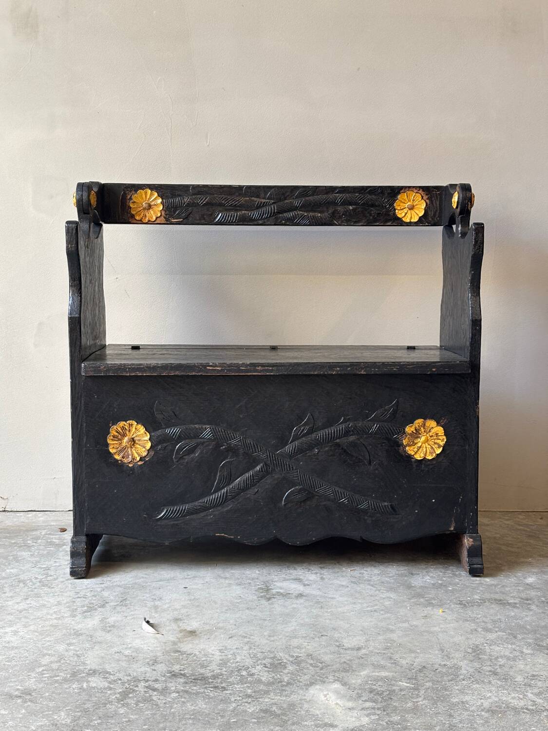 Vintage carved black storage bench – Folk art, early 20th century