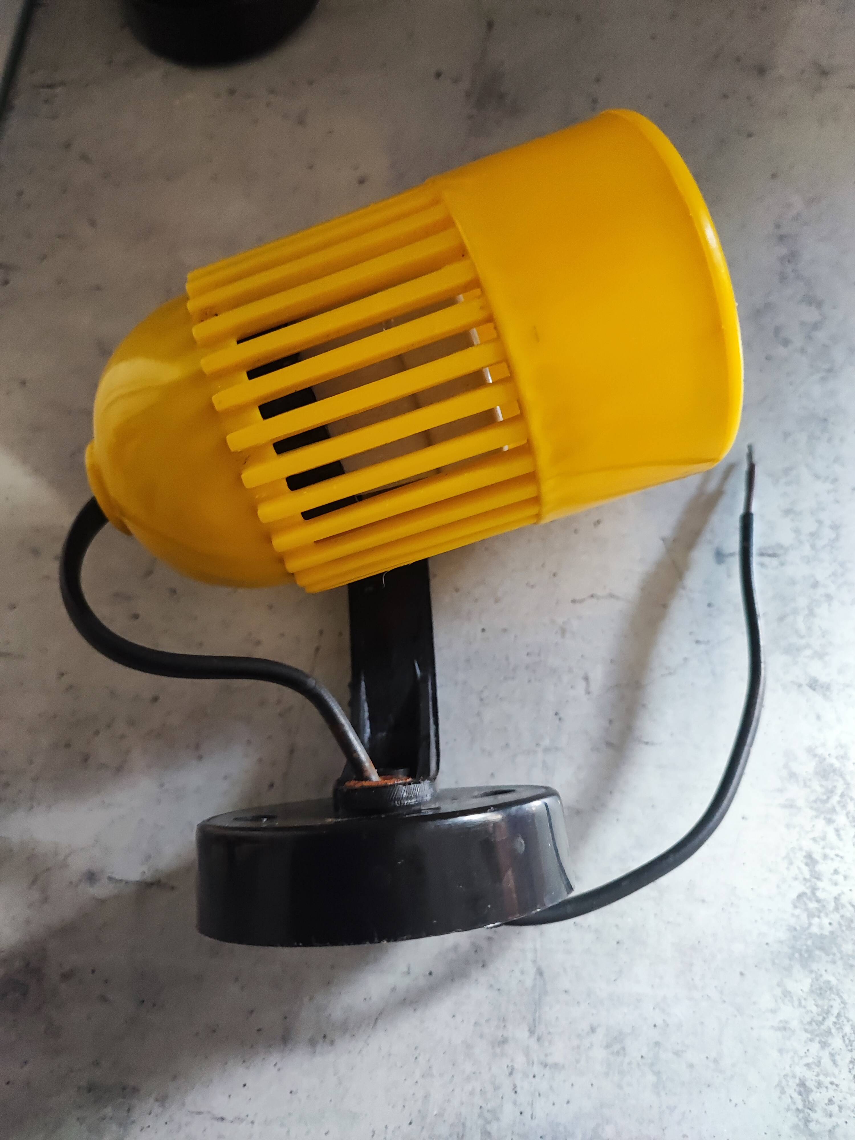 Vintage stilplast wall lamp pair
