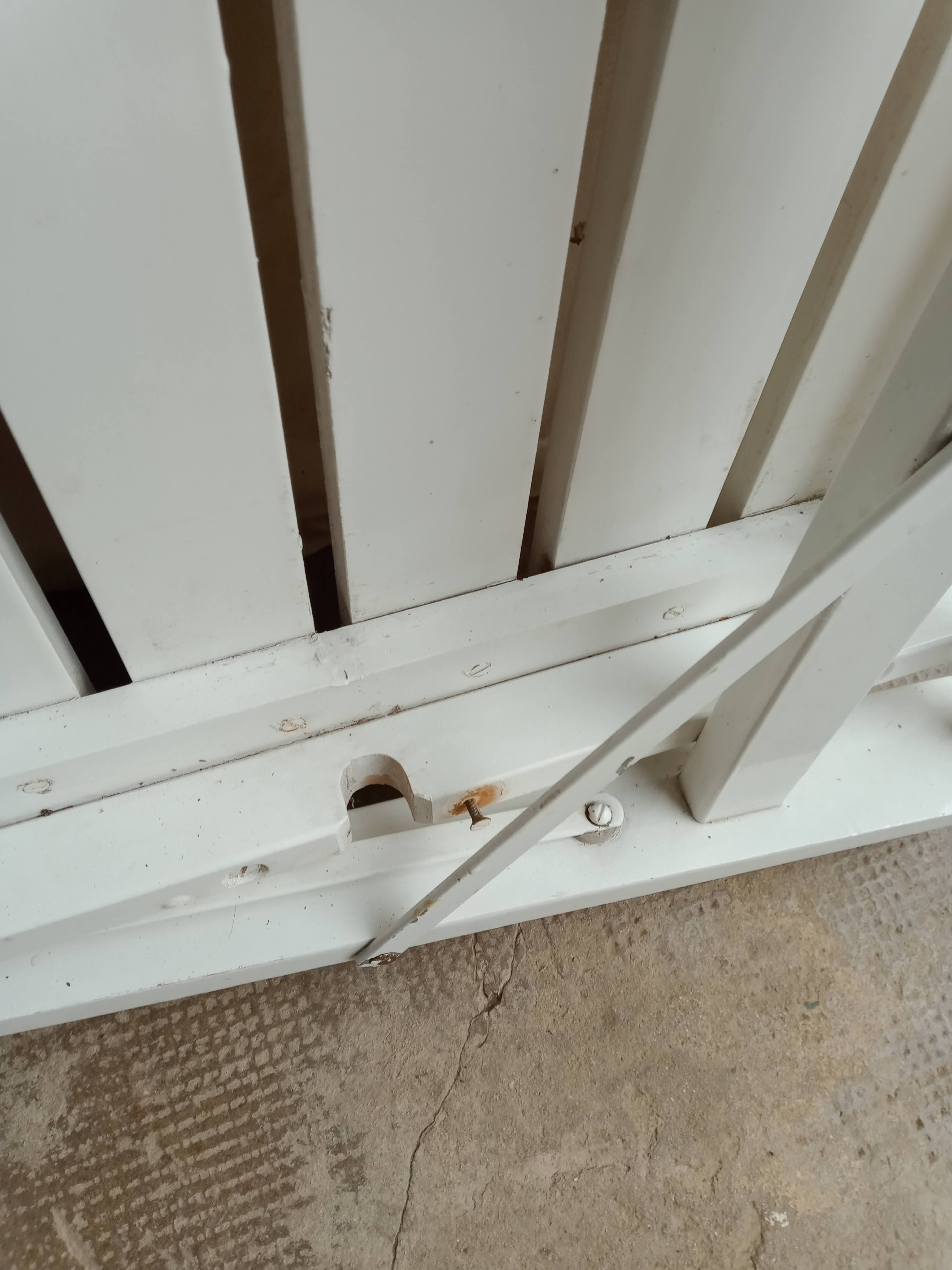 Vintage garden furniture R Gleizes in white painted wood