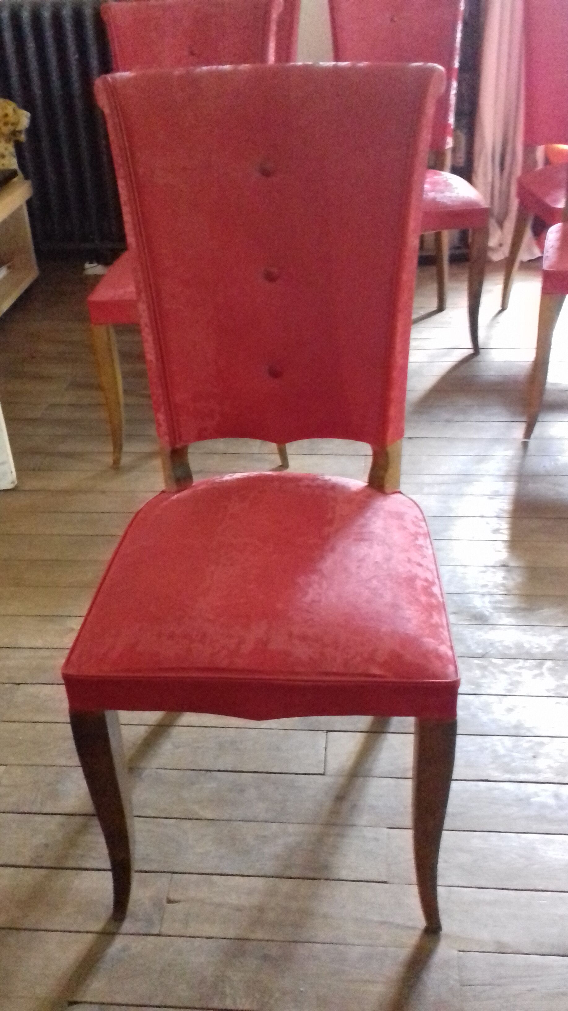 6 leatherette chairs