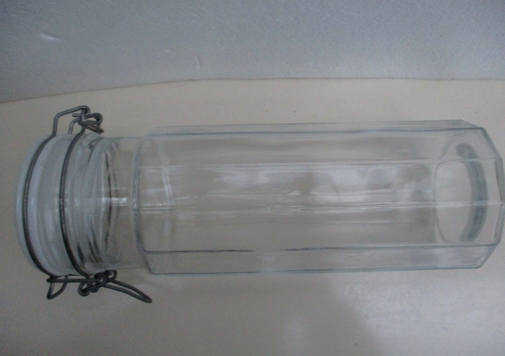 glass jar with vintage cut sides "hermetic"