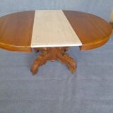 19th century central leg table with extensions
