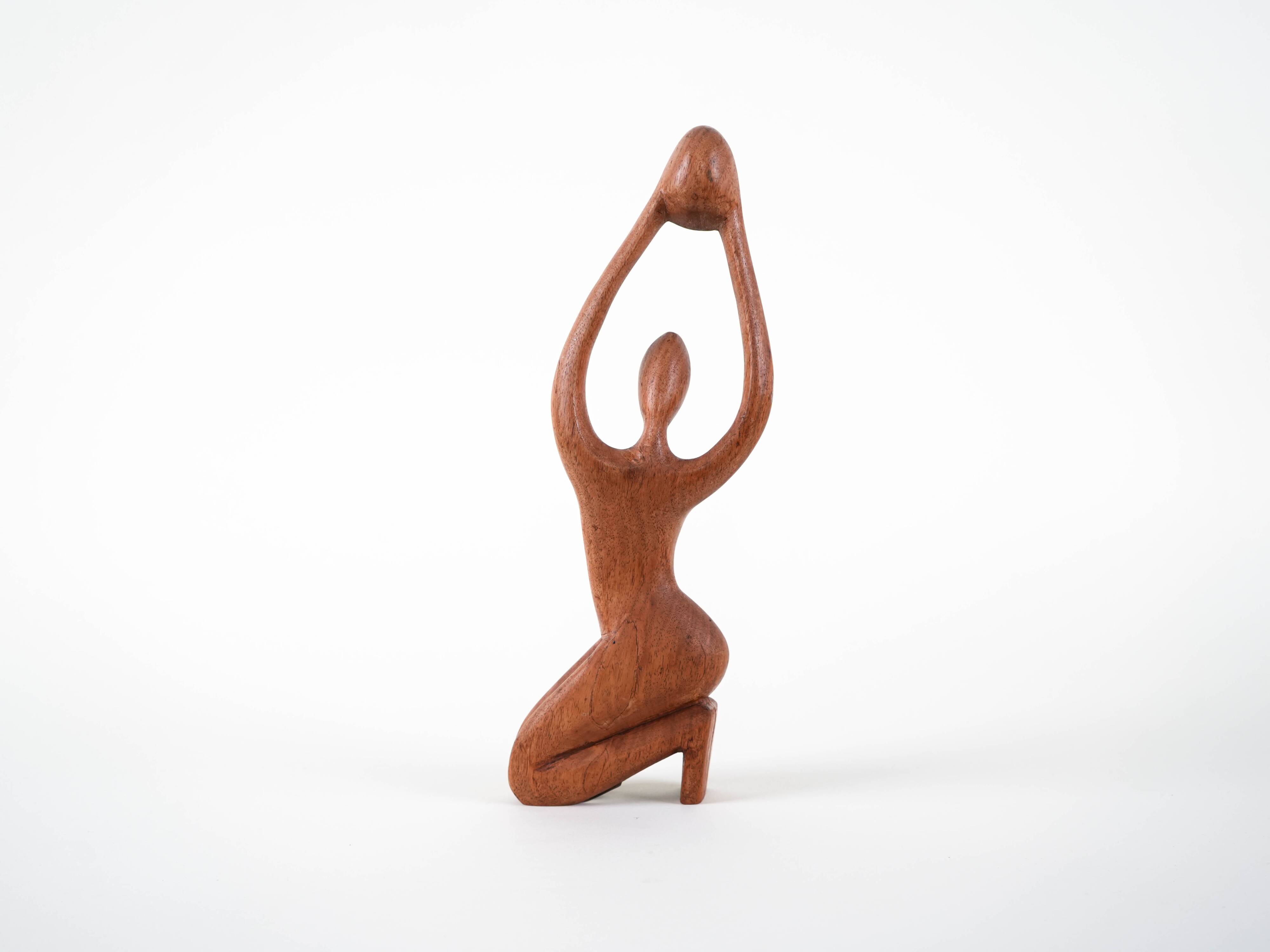 Sculpture en teck femme, design danois, années 1970, fabriquée au Danemark