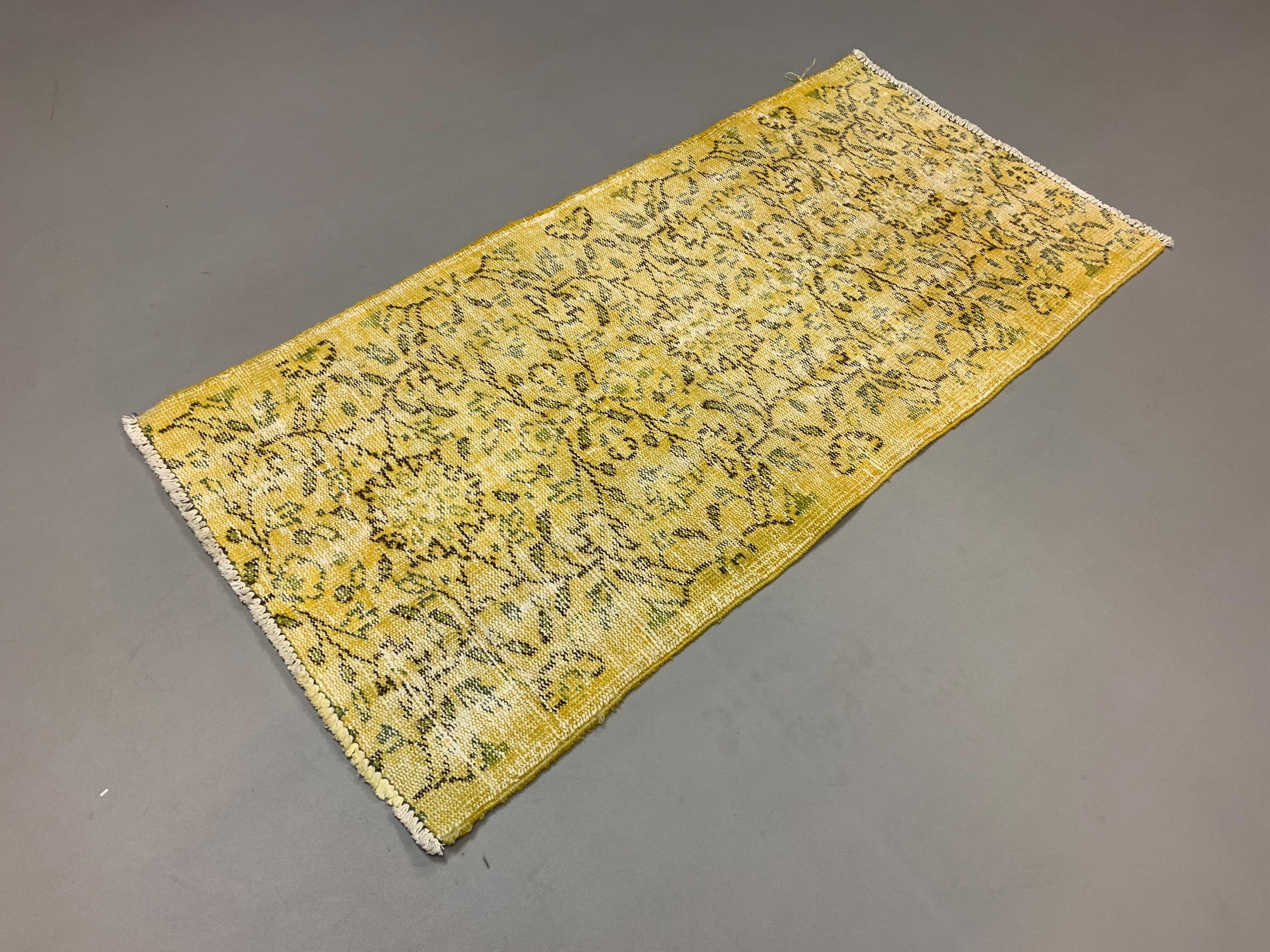 Distressed turkish runner 152x75 cm