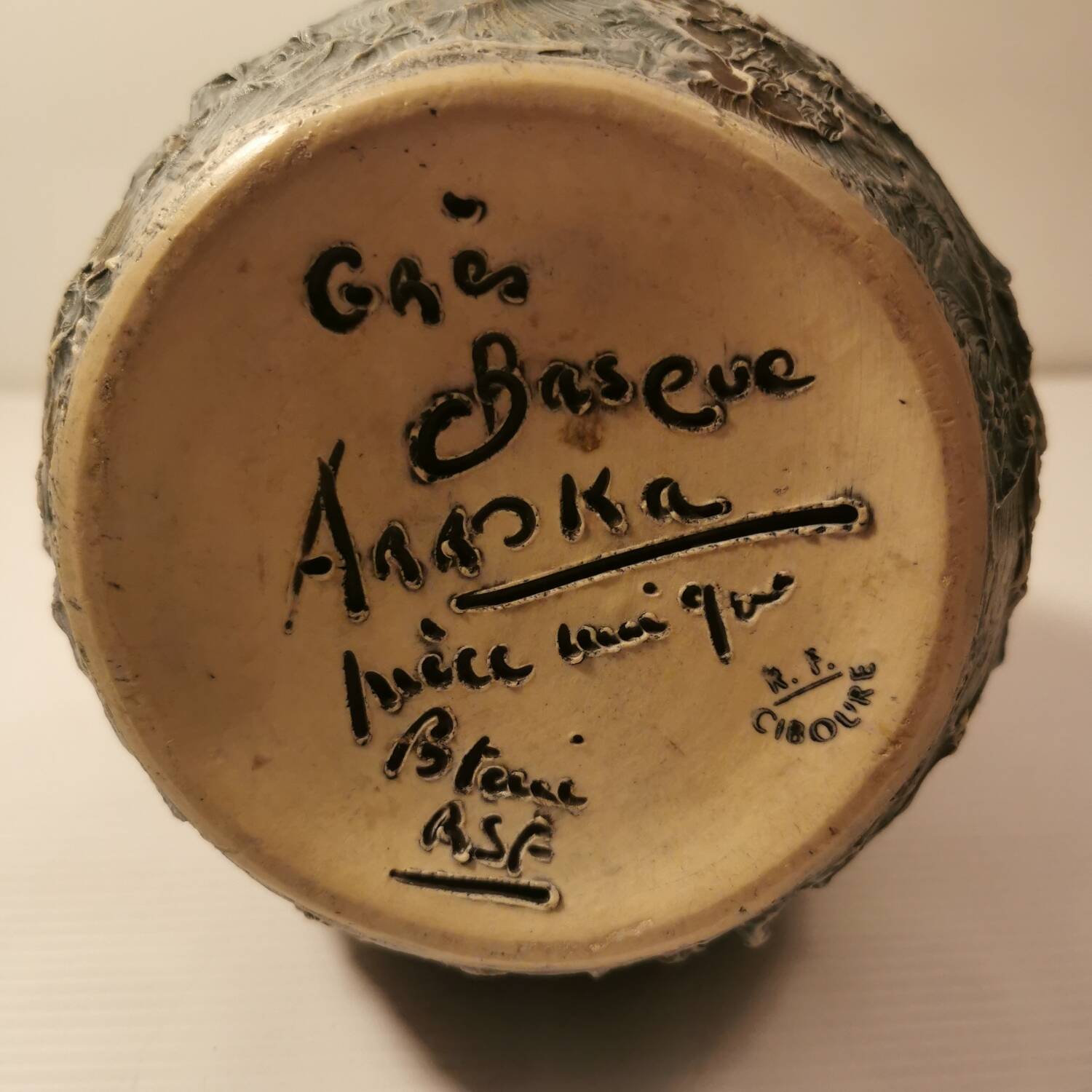 Ciboure Basque sandstone vase arroka (in Basque, the rock) from the 60s