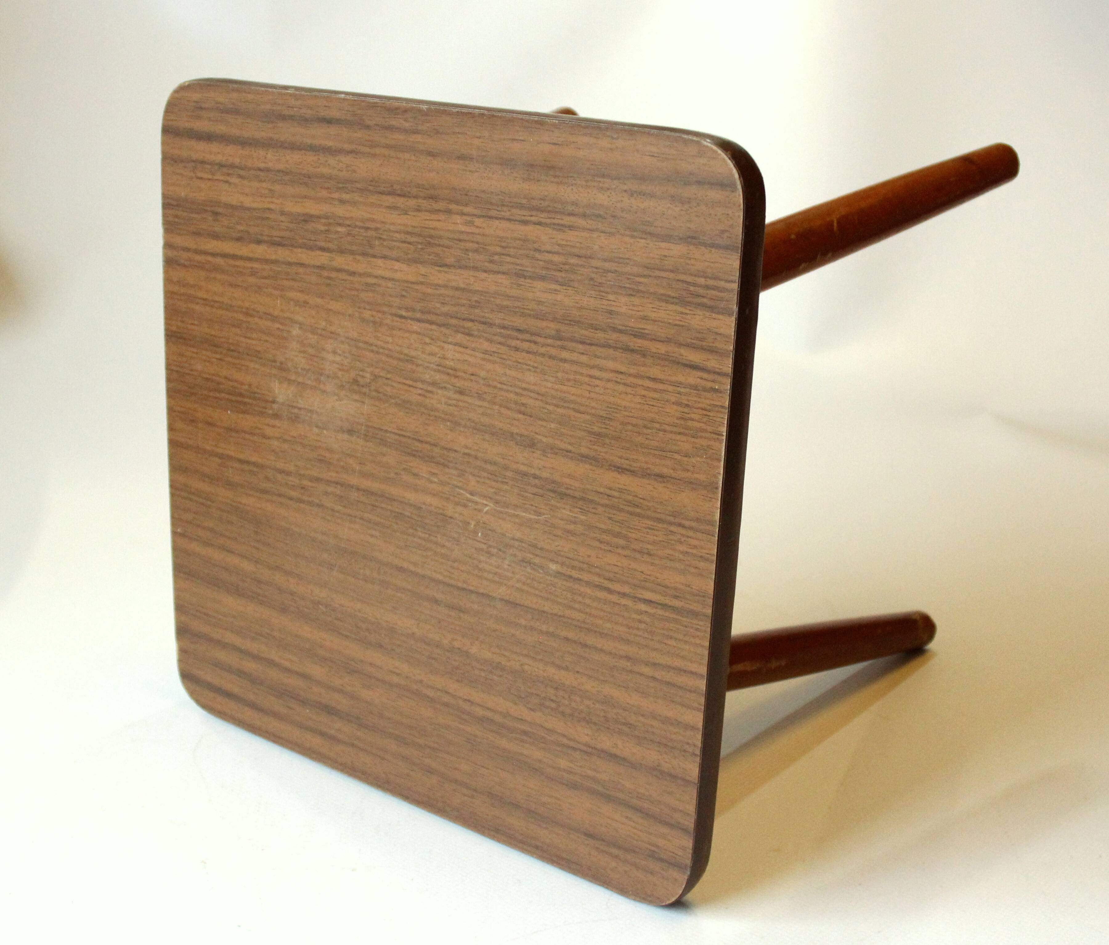 1950s Small wooden side table - plant stand - Vintage