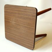 Table d'appoint en bois des années 1950 - support de plante - Vintage