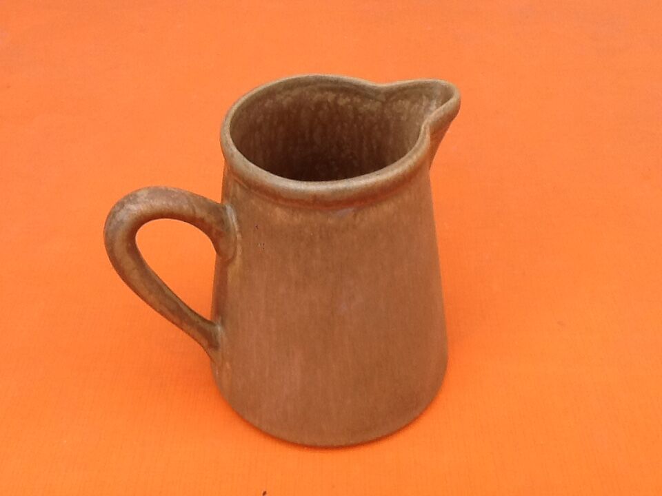 Pitcher " old sandstone " rhoda capacity: 30cl