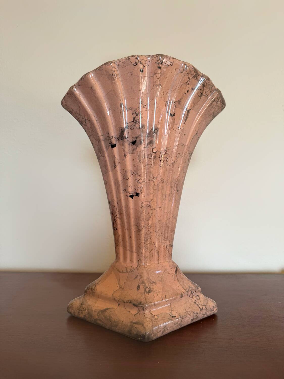 Art Deco ceramic vase in pink marble style
