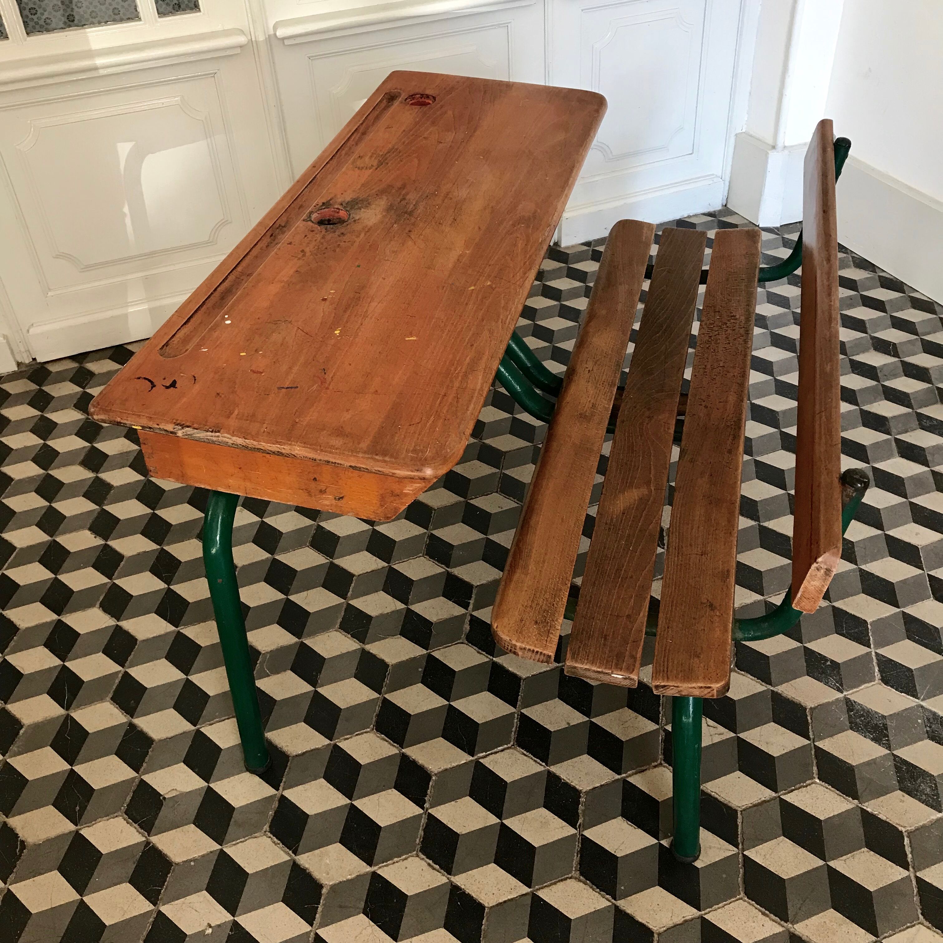 Delagrave Children's Desk