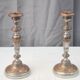 PAIRE DE BOUGEOIRS ANCIENS