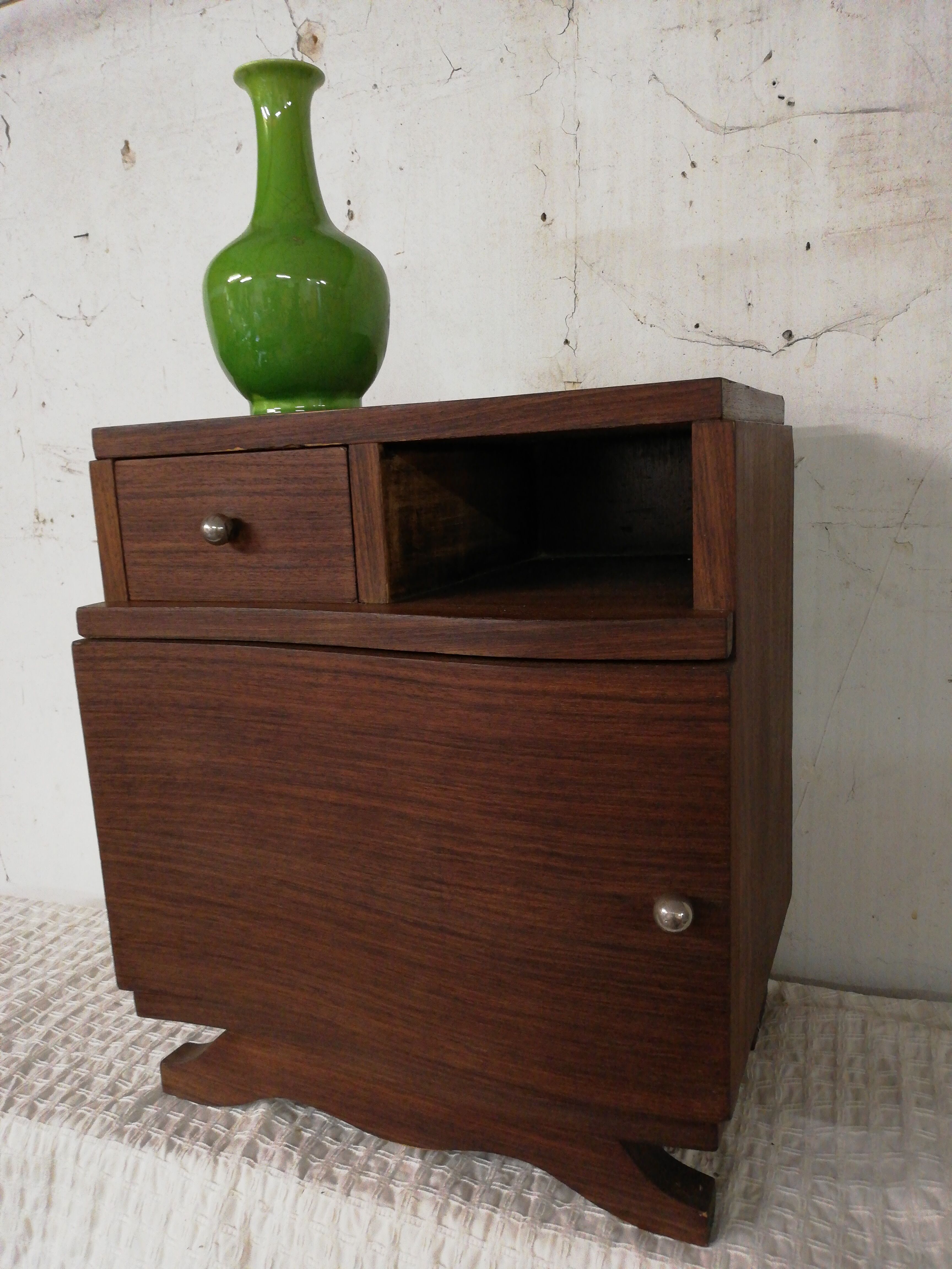 Art deco beside table
