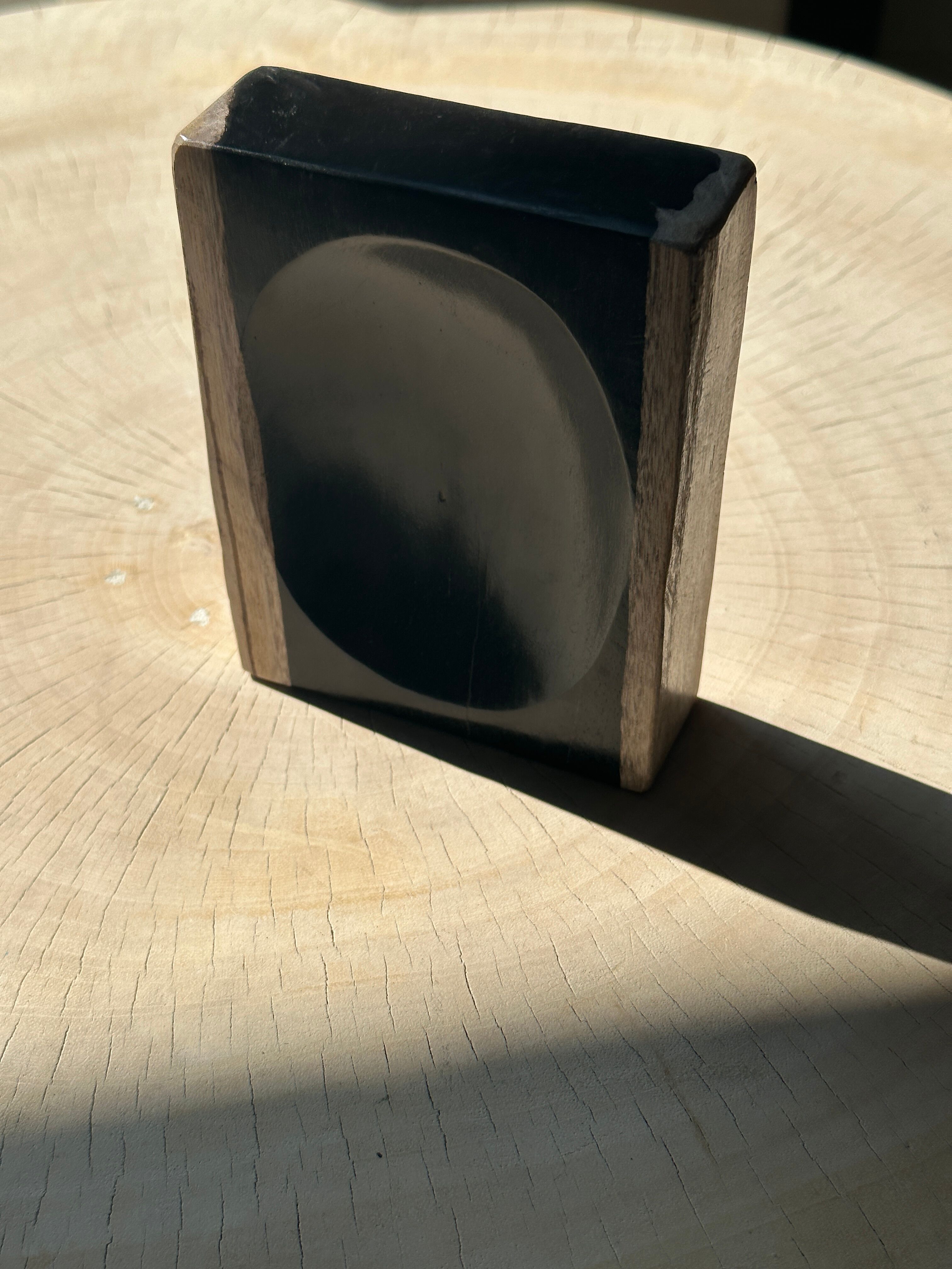 Porte savon en bois pétrifié bandes blanches de chaque côté