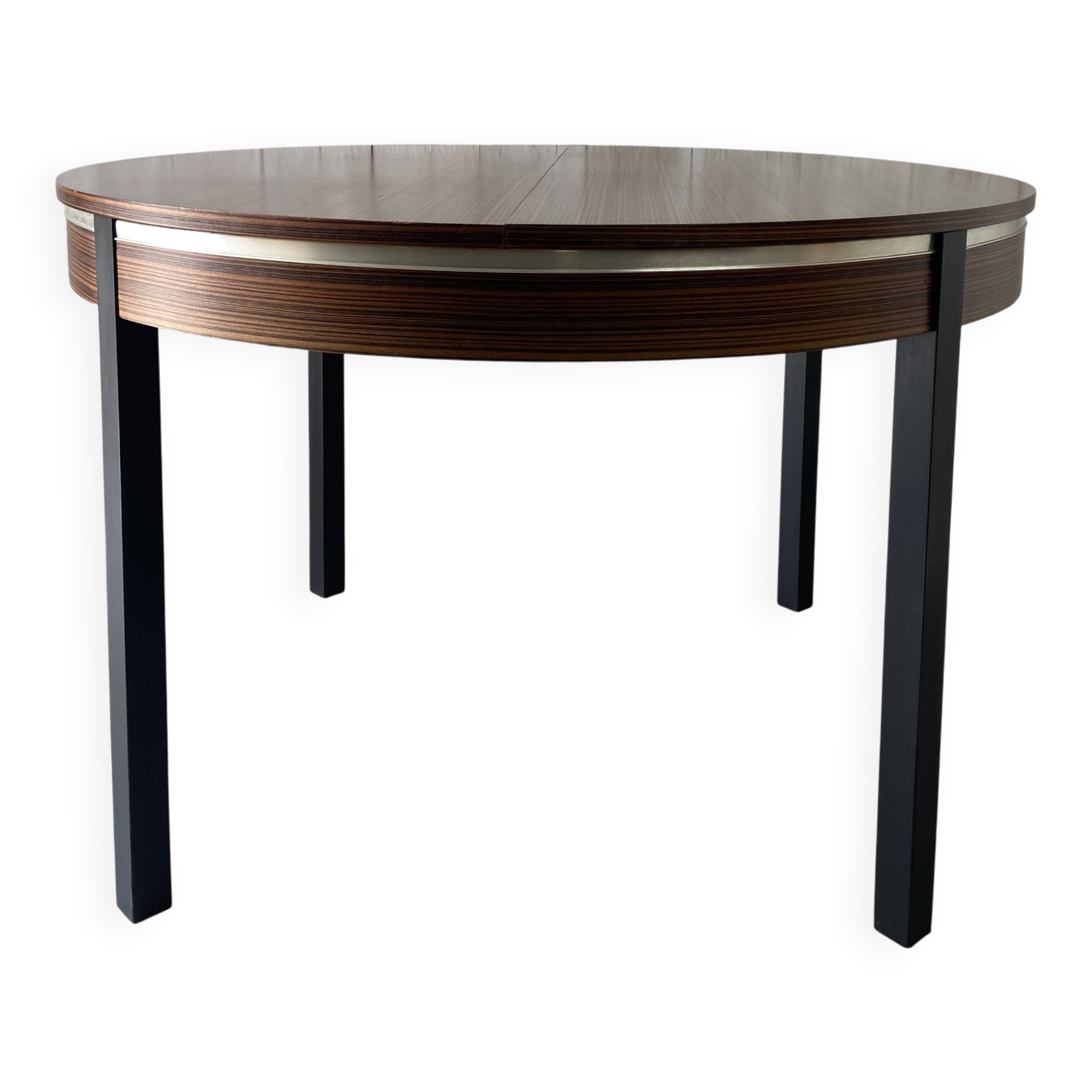 Extensible "butterfly" table