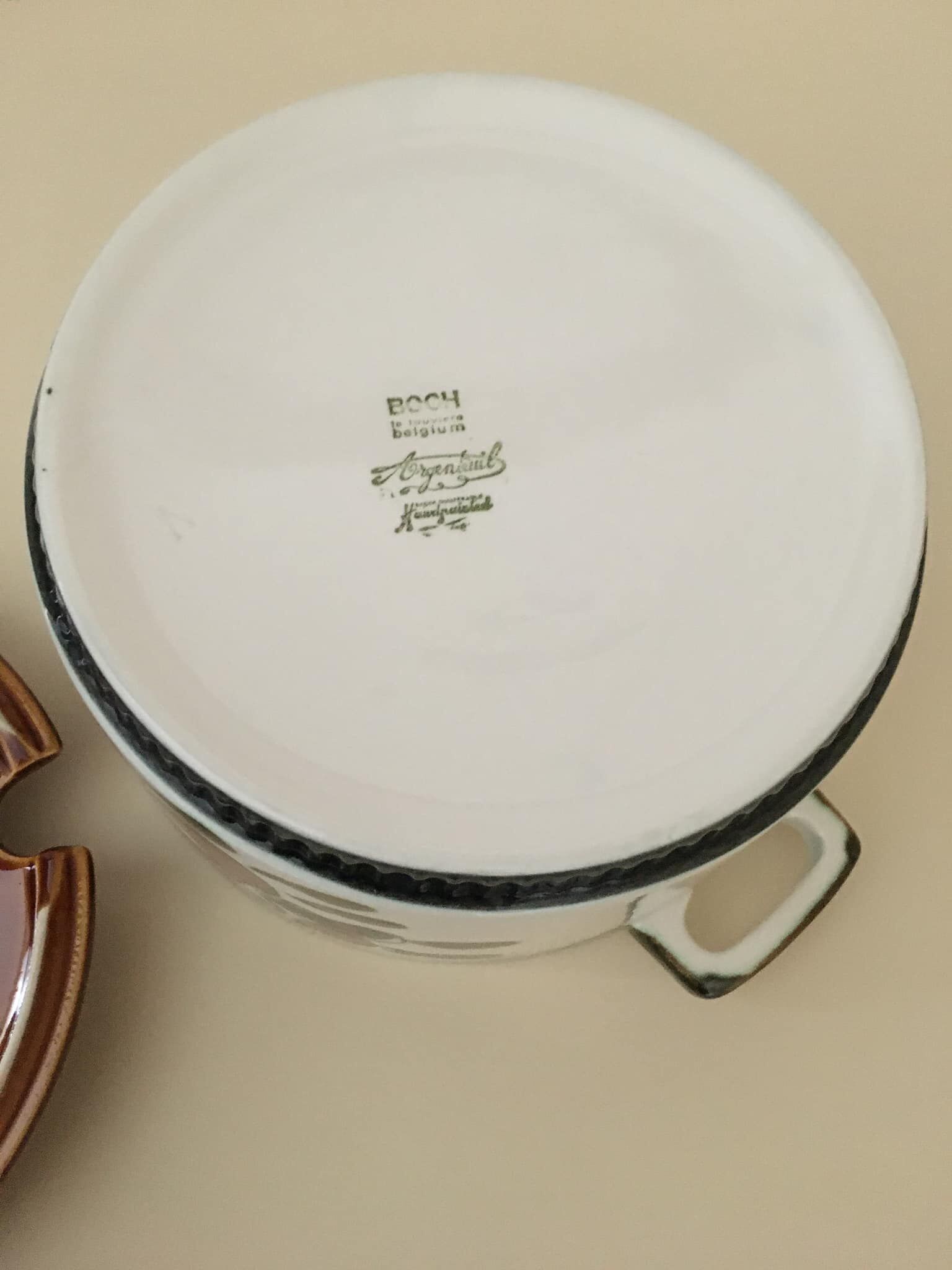 Porcelain tureen stamped boch la louvière, belgium, model argenteuil (70s)