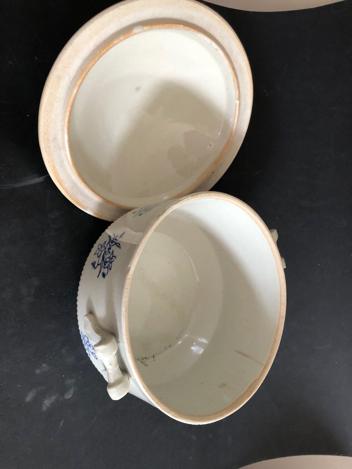 Vintage sandstone soup tureen from Saint Uze