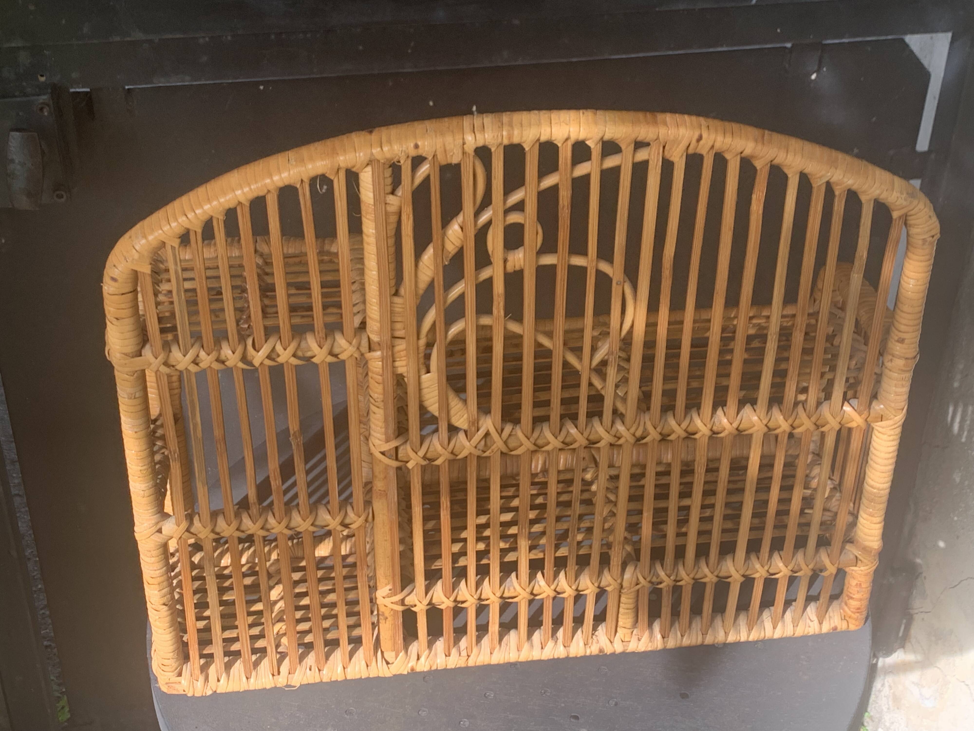Bamboo and rattan shelf, designer and vintage, to hang or place