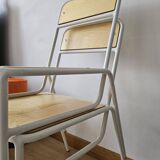 2 chairs once!