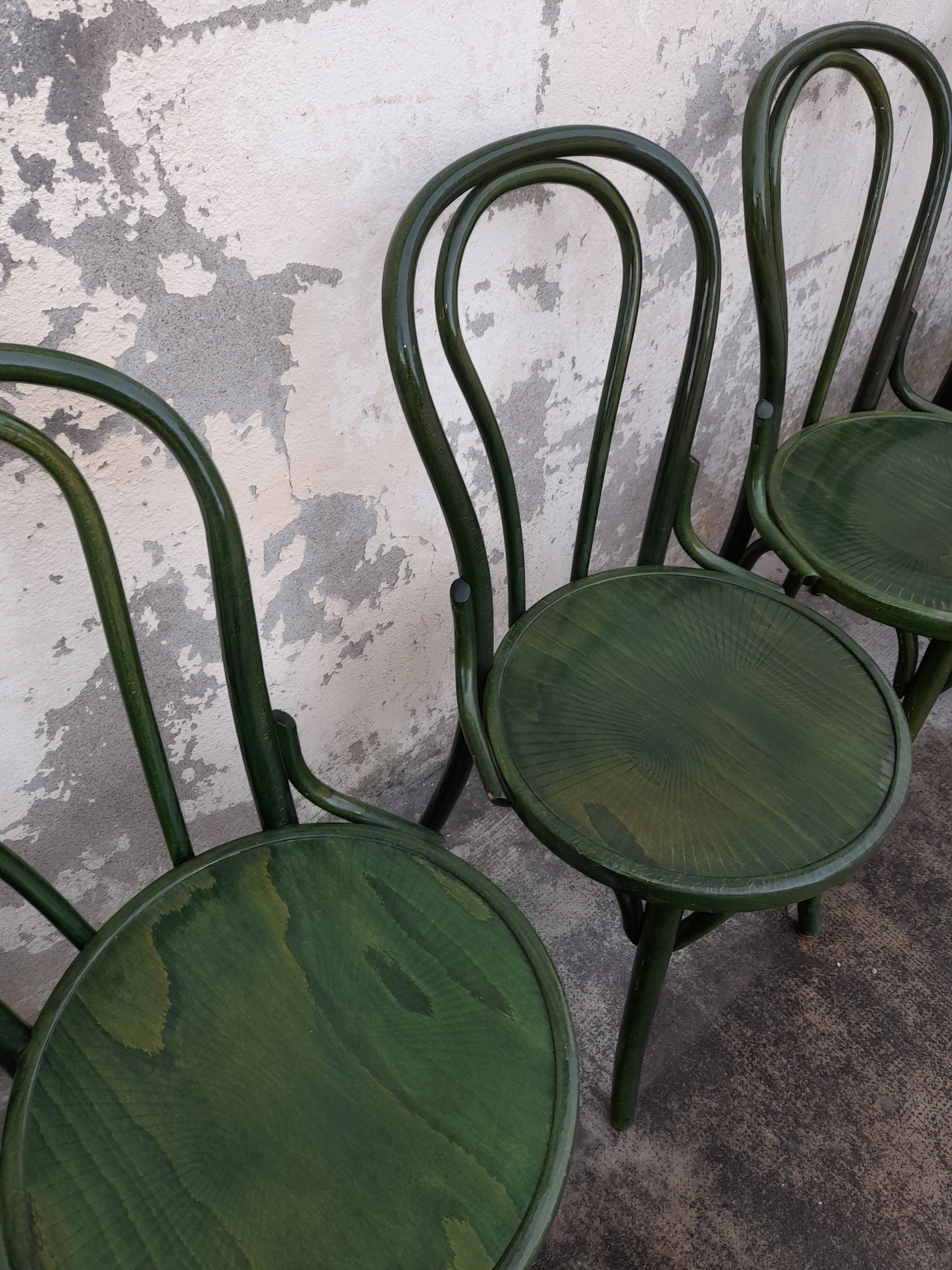Série de 6 chaises de bistrot design Thonet, édition inconnue