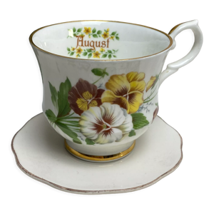 Tasse et sous-tasse en porcelaine