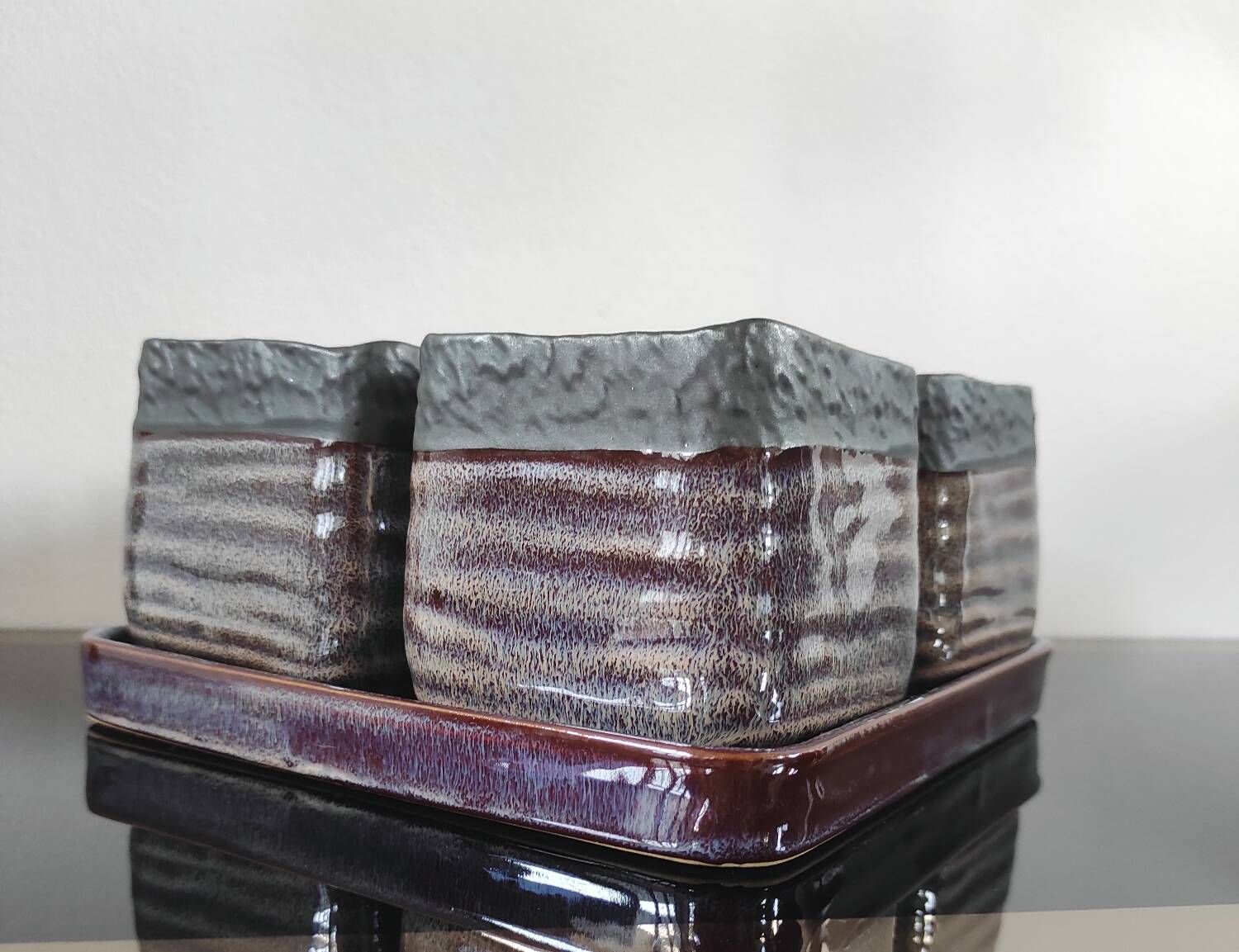 Vintage Set in Glazed Ceramic – 4 Bowls & Tray – Style