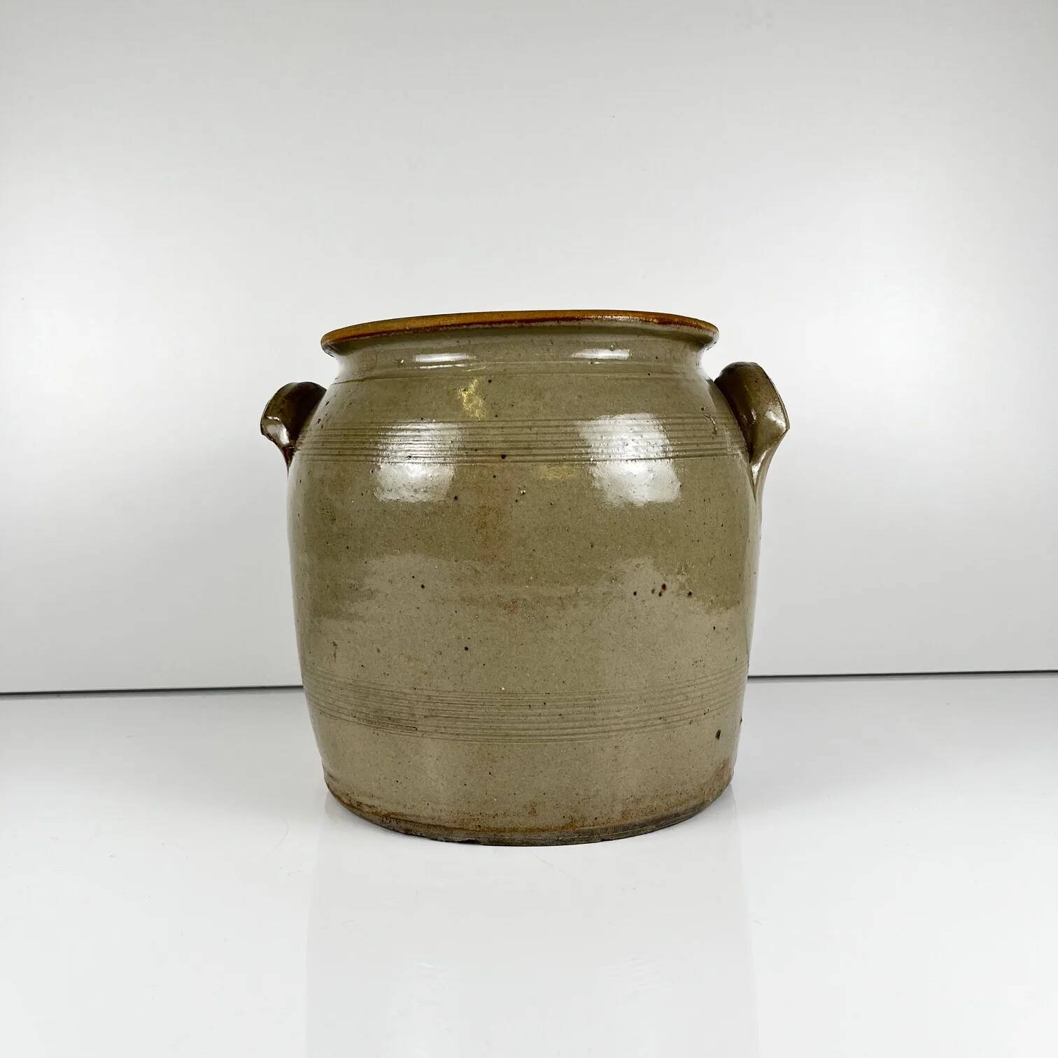 Old confit pot in stoneware, grey colour, 1900.
