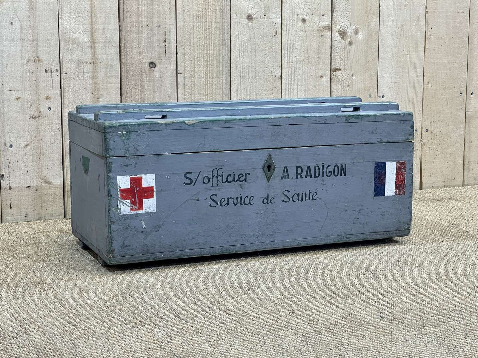 Coffre militaire des années 1940