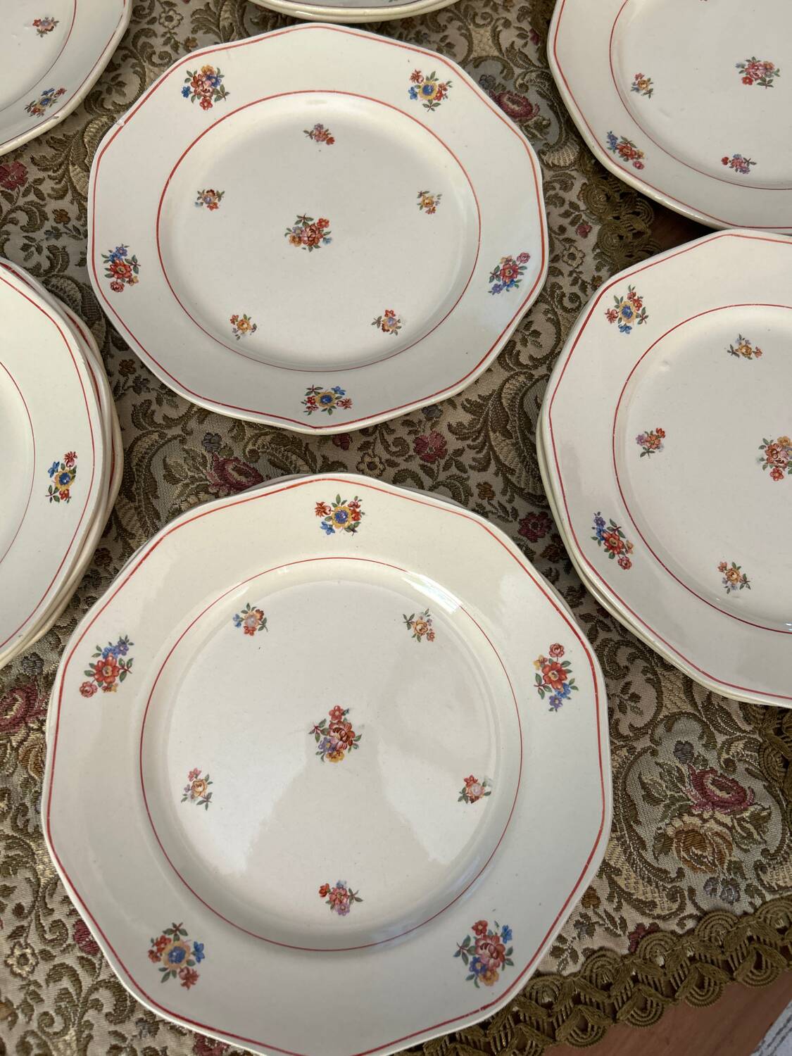 Set of 12 Vintage Dessert Plates