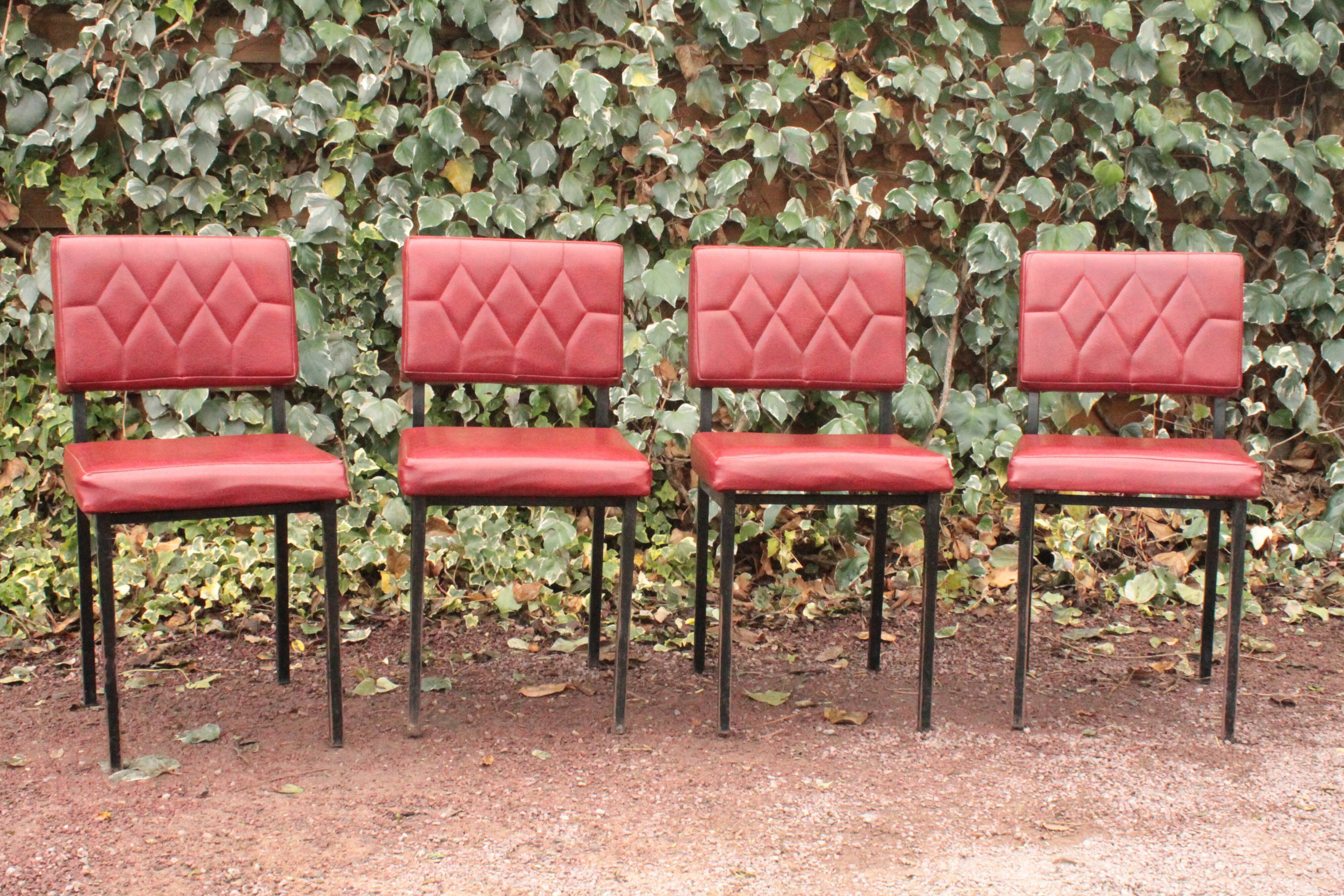 Series of 4 red chairs in skai