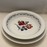 Set of two dishes