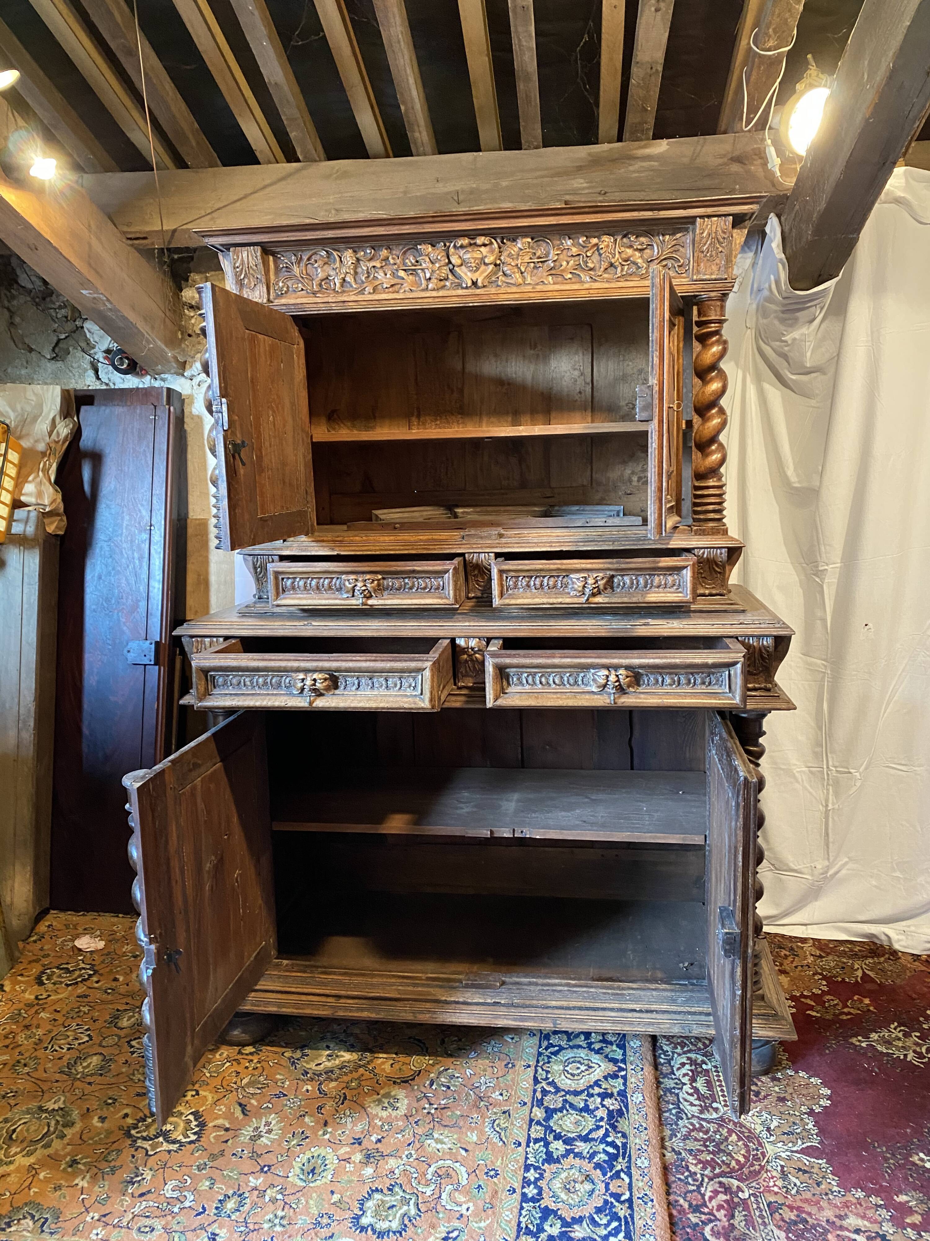 Louis XIII slimmed-down buffet