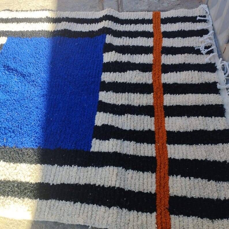 Handmade pure wool rug, custom traditional size 150/250 cm.