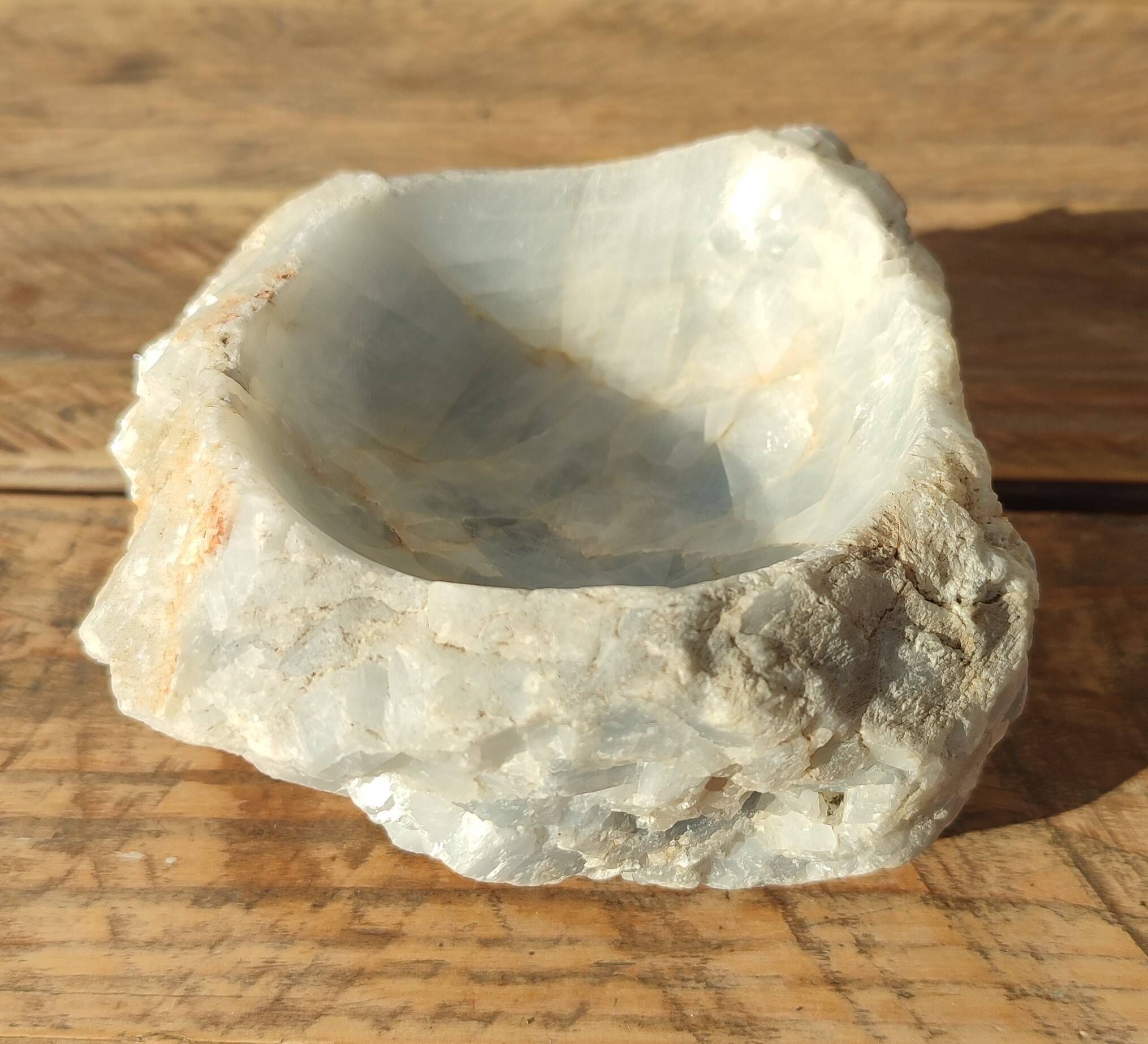 Empty pocket bowl and charging in natural raw Celestite 11 cm