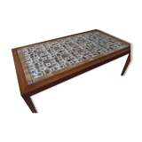 Table basse conçue design Severin Hansen, éditée par Haslev, plateau de céramique par Royal Copenhagen