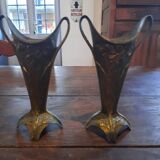 Paire de vases en régule