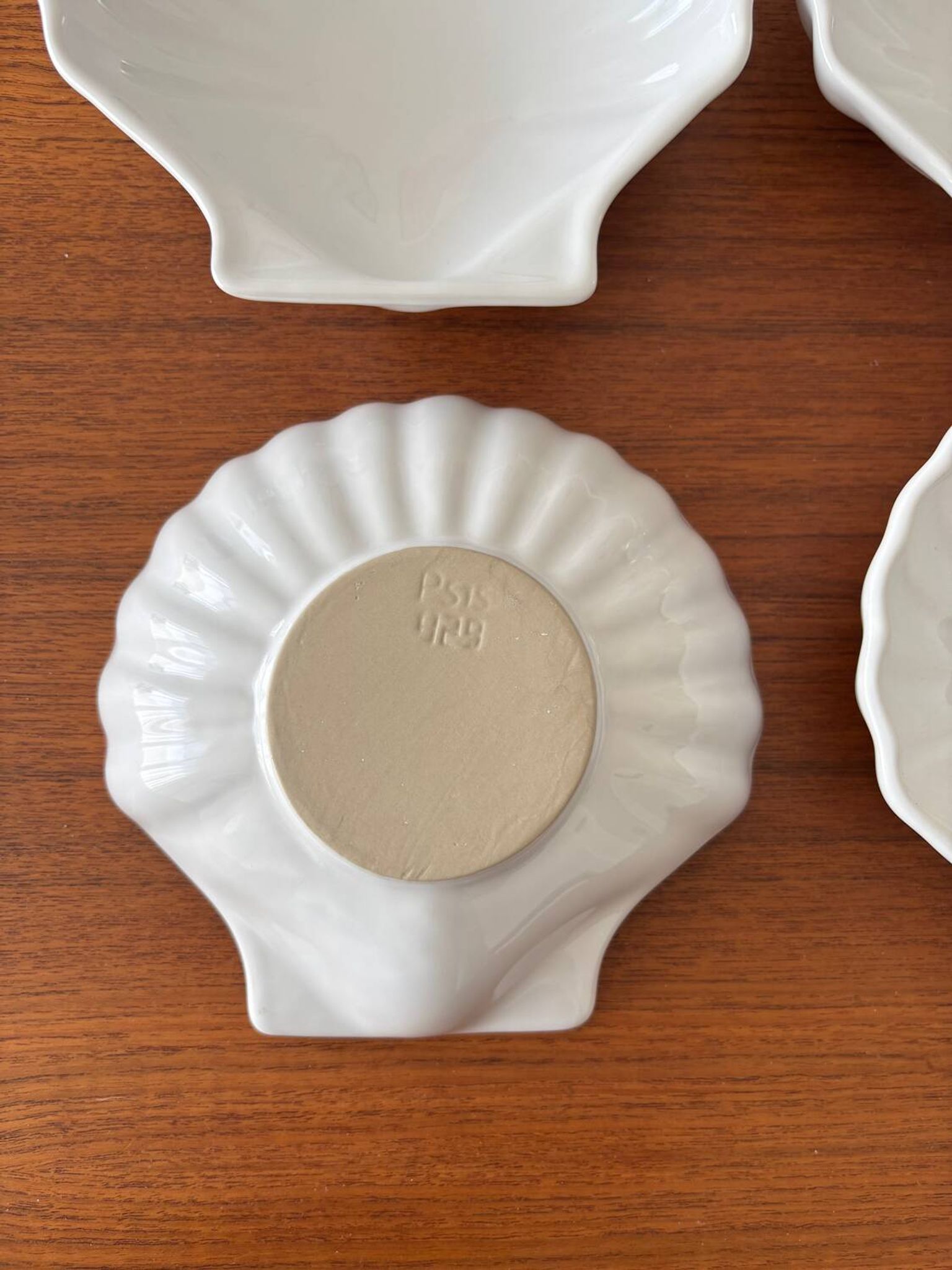 Lot de 6 petits plats coquillage vintage – coupelles en céramique blan
