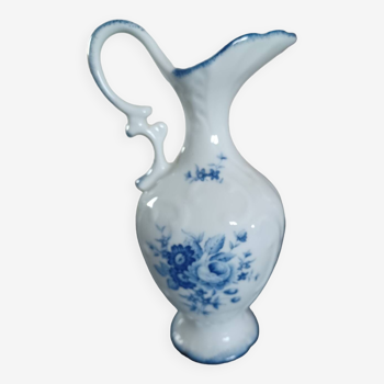 Vase en véritable porcelaine
