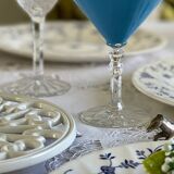 8 English dinner plates