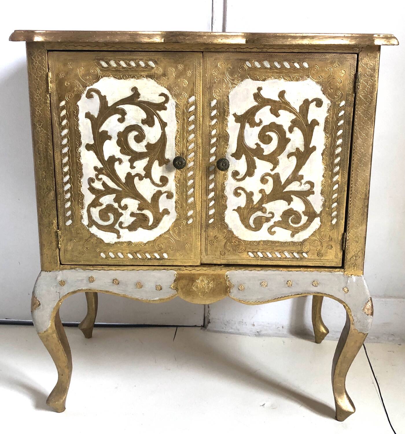 Florentine Buffet Golden Wood